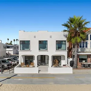 Oceanfront M Boutique Lido Isle