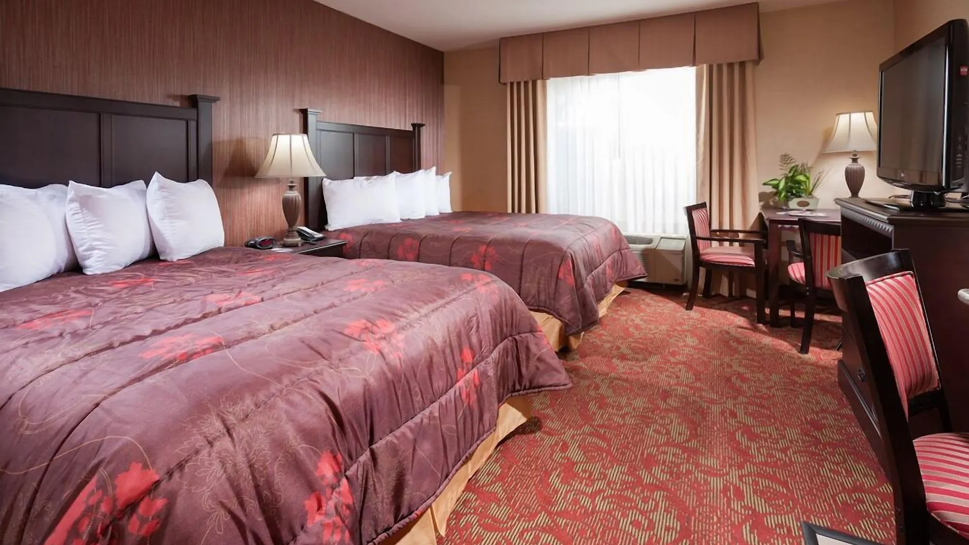 Hotel Castle Inn And Suites Anaheim