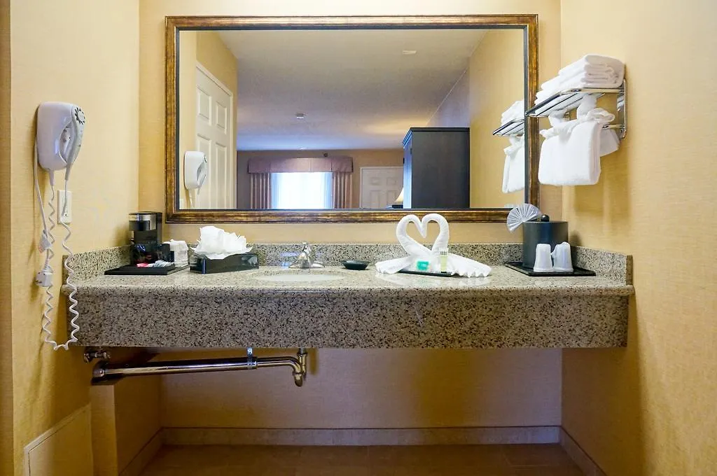 Castle Inn And Suites Anaheim Hotel