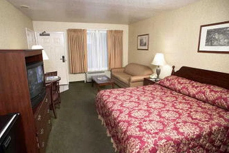 Castle Inn And Suites Anaheim