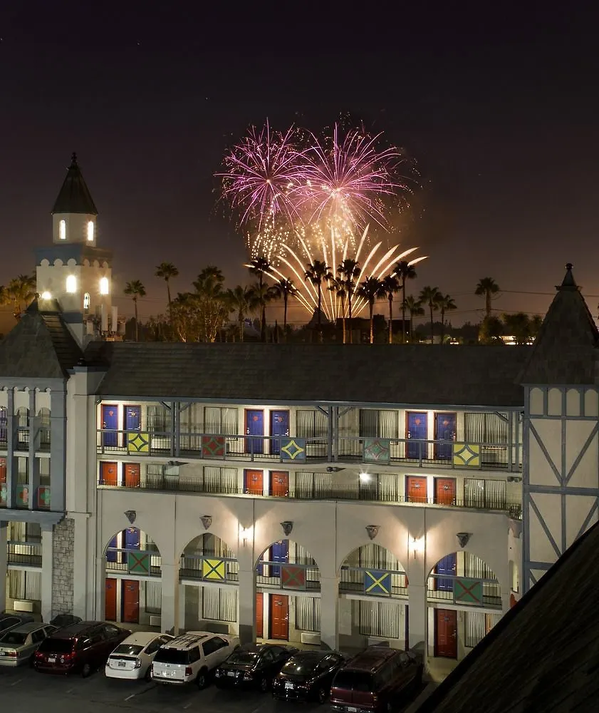 Castle Inn And Suites Anaheim Hotel
