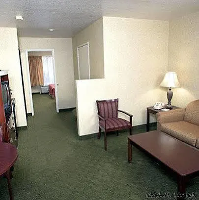Castle Inn And Suites Anaheim Hotel