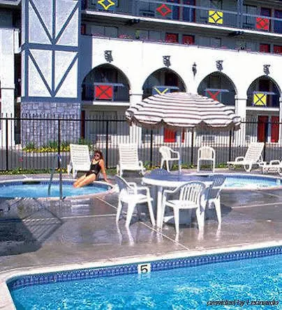 Castle Inn And Suites Anaheim 3*,